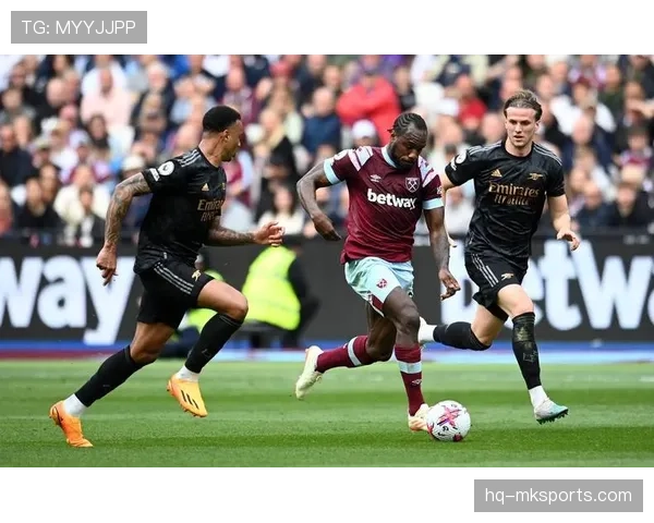 富勒姆44个失球凸显防守漏洞 面对快速反击时防线组织混乱